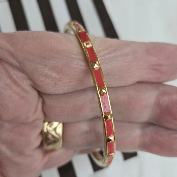 HENRI BENDEL Enamel Bangle Bracelet Rose-Red NOS Small - Picture 5 of 7